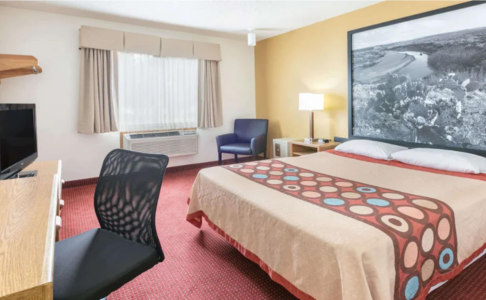 Super 8 By Wyndham Grapevine/Dfw Airport Northwest Otel Dış mekan fotoğraf