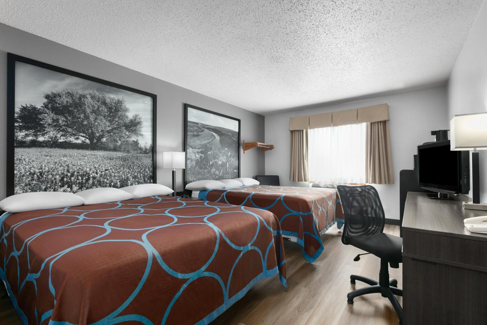 Super 8 By Wyndham Grapevine/Dfw Airport Northwest Otel Dış mekan fotoğraf
