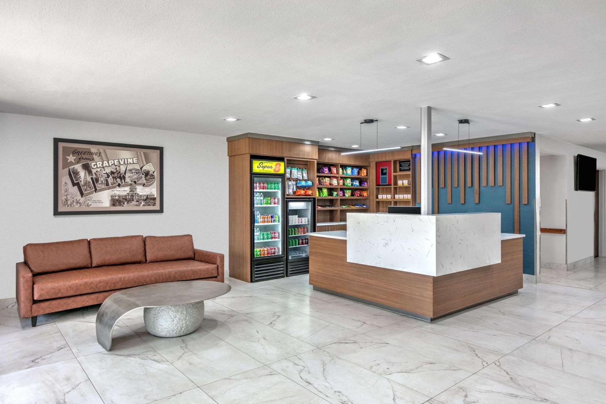Super 8 By Wyndham Grapevine/Dfw Airport Northwest Otel Dış mekan fotoğraf